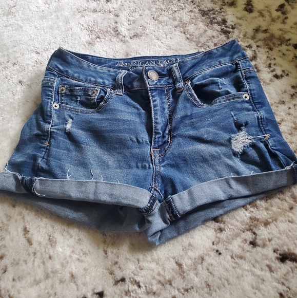 American Eagle Medium Wash Shortie Shorts - Picture 3 of 6